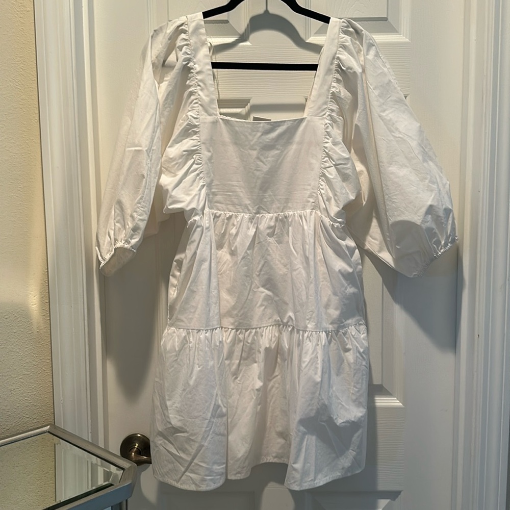 Blouson sleeve short white sundress